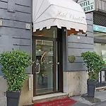 차터 호텔 2*
